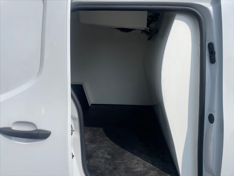 Toyota ProAce City 1,5 D4D LWB CC Ac mrazák -20°C - fotka 8 z 11