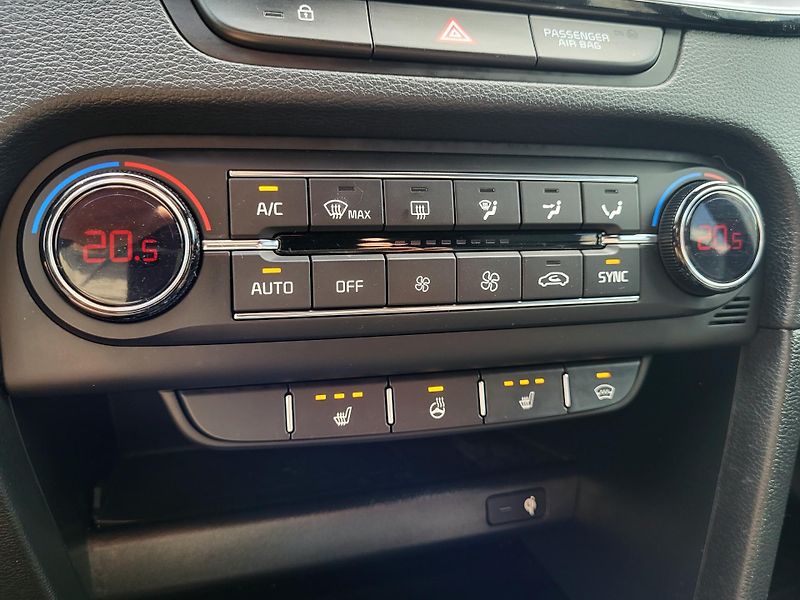 Kia ProCeed 1.4 T-GDI 103kW GT LINE *ČR - fotka 13 z 47