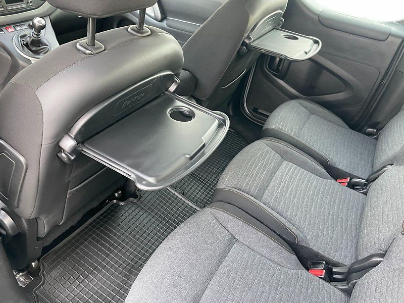 Citroën Berlingo (2017) XTR 1.6HDi 88kW ČR! 1.maj.! - fotka 18 z 26