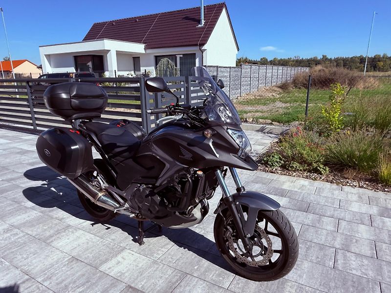 Honda NC 750 X (2015) - fotka 23 z 33