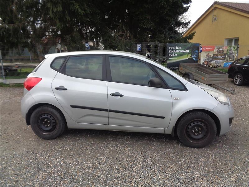 Kia Venga 1,4 - fotka 8 z 13