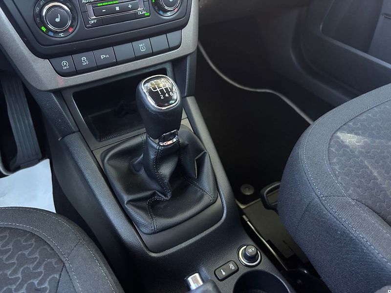 Škoda Yeti 1.4TSi-90KW/2015/ELEGANCE.1MAJ - fotka 26 z 49