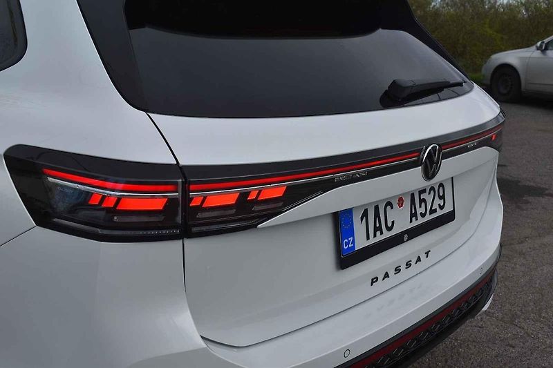 Volkswagen Passat se opět vylepšil. Škoda, že bude poslední