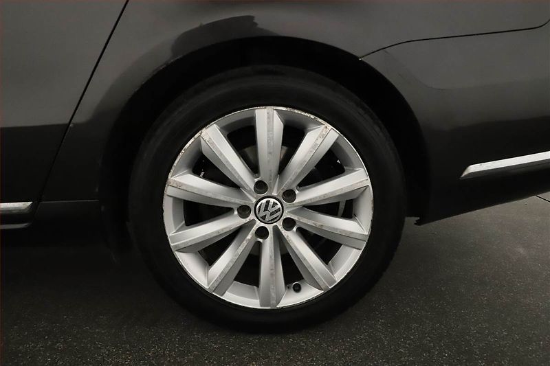 Volkswagen Passat (2011) 2.0 TDI, 4X4, Automat - fotka 15 z 15