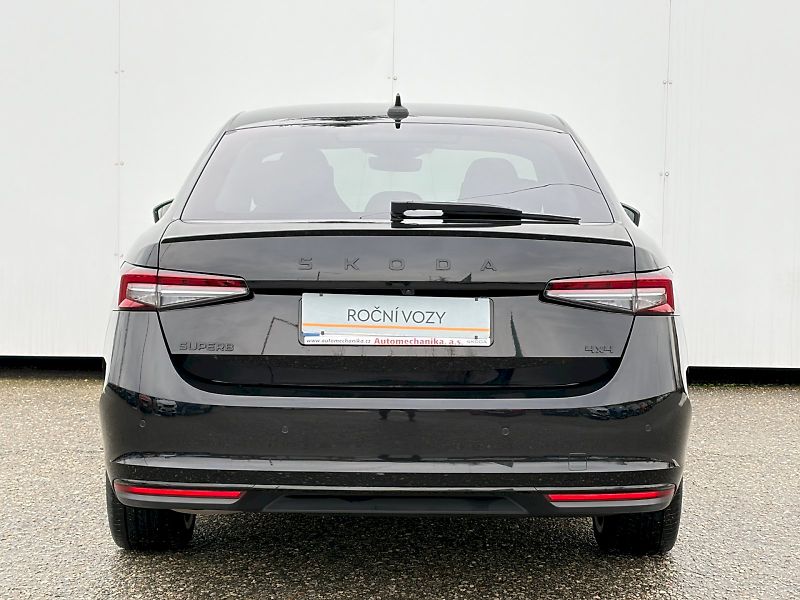Škoda Superb (2025) DSG 4x4 / 2.0 TDI / 142 kW  / - fotka 11 z 35