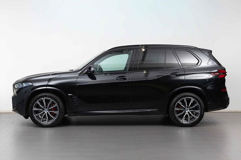 BMW X5 xDrive30d - fotka 3 z 22
