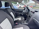 Škoda Octavia (2007) 1,6i MPI 75 KW KOLA SK STK - náhled 35
