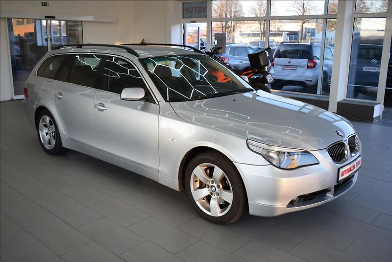 BMW Řada 5 3,0 530XD, xen,navi,servis, - fotka 3 z 28