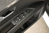 Peugeot 5008 (2017) Premium 1.6 BlueHDi, Automat - náhled 20