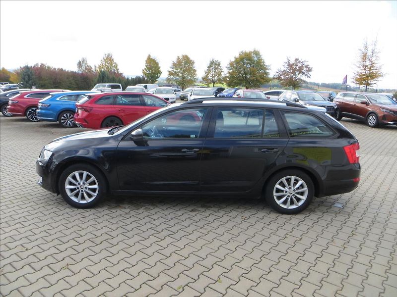 Škoda Octavia 1,2 TSI Ambition Plus DSG7 ČR - fotka 4 z 21