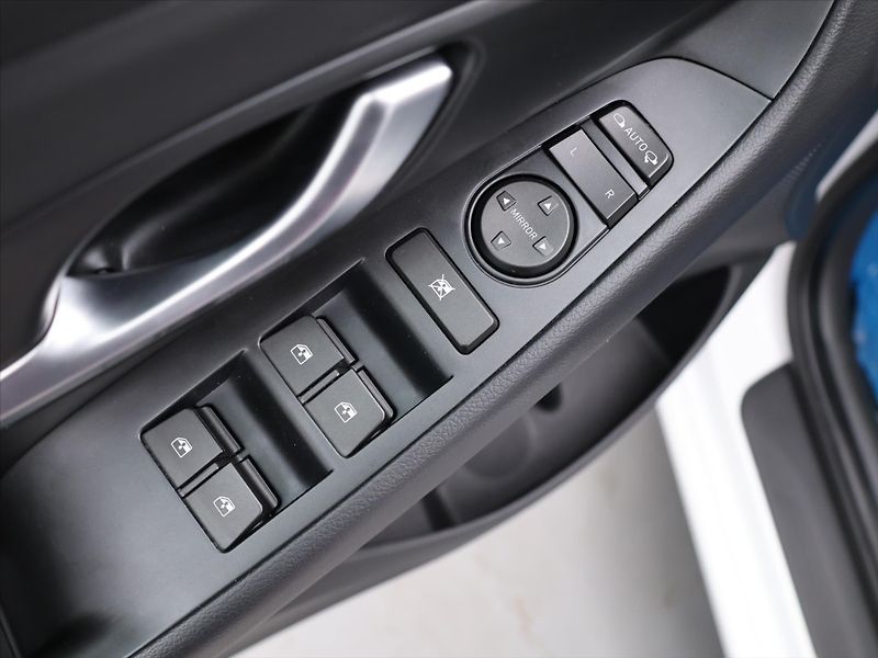 Hyundai i30 1,0 T-GDI 88kW Style DCT CZ DP - fotka 15 z 32