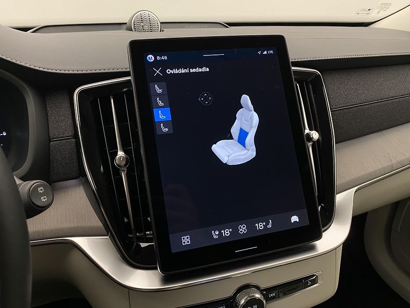 Volvo XC90 T8 AWD RECHARGE BRIGHT PLUS 7m - fotka 66 z 68
