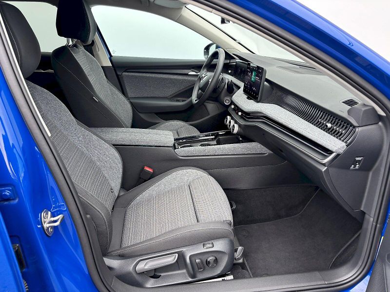 Škoda Superb (2024) 1.5 TSI 110kW DSG Selection - fotka 30 z 35
