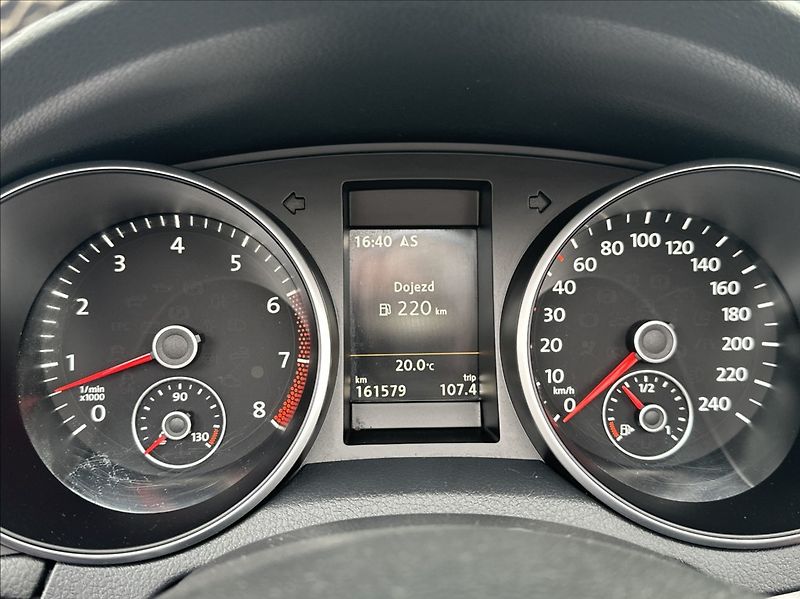 Volkswagen Golf 1,2 TSI 105PS  Cup Cabrio - fotka 36 z 48