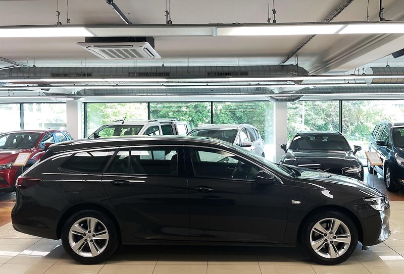 Opel Insignia ST 2,0CDTi 128kW 4X4, ČR - fotka 7 z 30