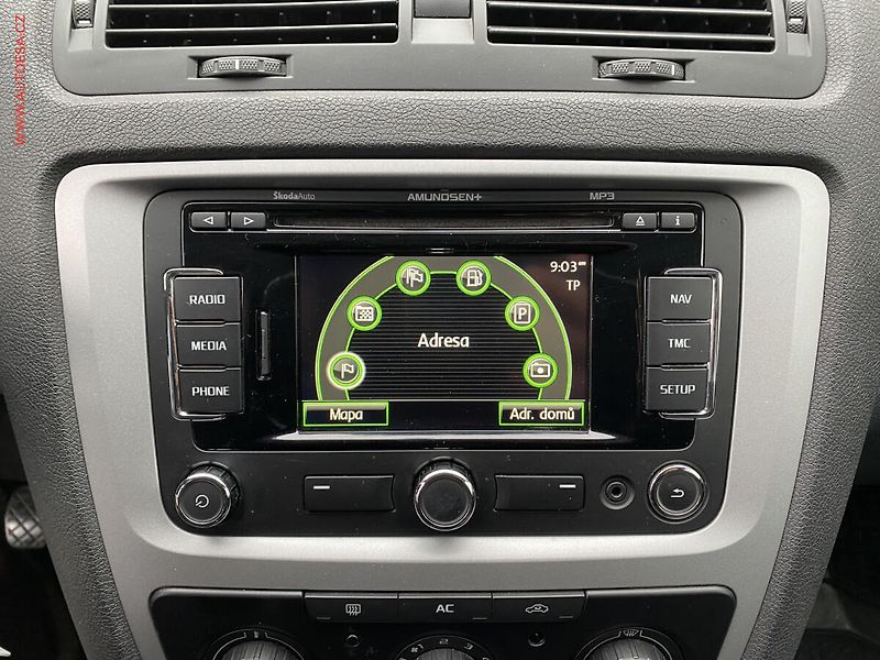 Škoda Octavia (2012) 1.6TDi, AC, temp - fotka 17 z 18