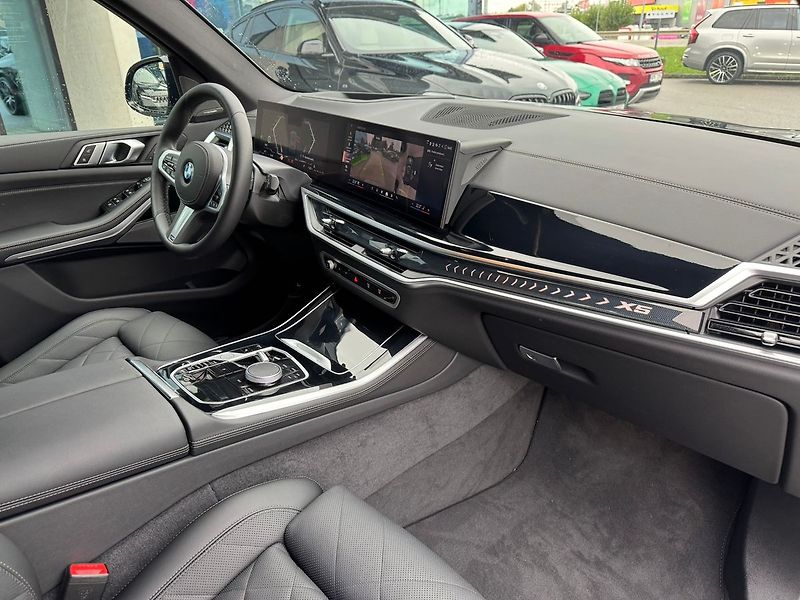 BMW X5 40d xDrive Masáže Ventilace Ne - fotka 9 z 18