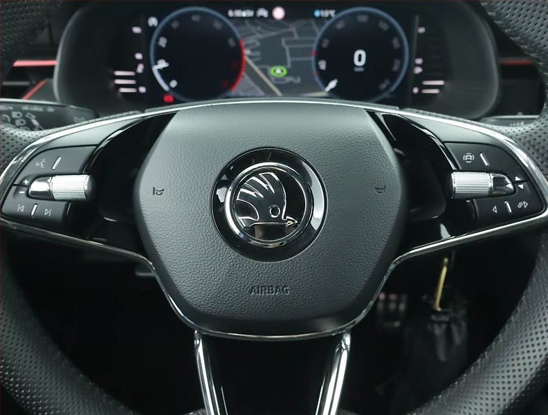 Škoda Scala (2023) 1.0 TSI, Serv.kniha, Kůže - fotka 16 z 18