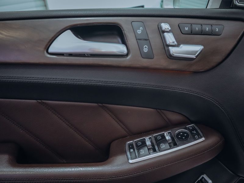 Mercedes-Benz Třídy M ML 63 AMG - DPH - fotka 18 z 30