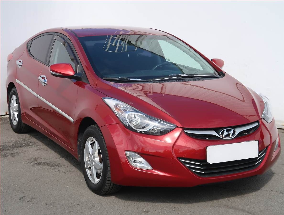 Hyundai Elantra 1.6, Serv.kniha, Park. senzory