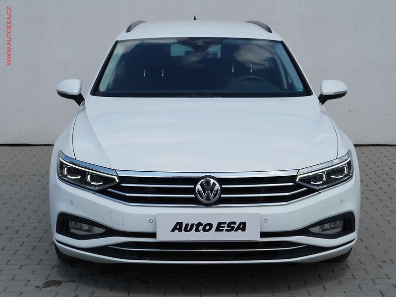 Volkswagen Passat (2020) 2.0TDI, servis.kniha, DSG - fotka 2 z 25