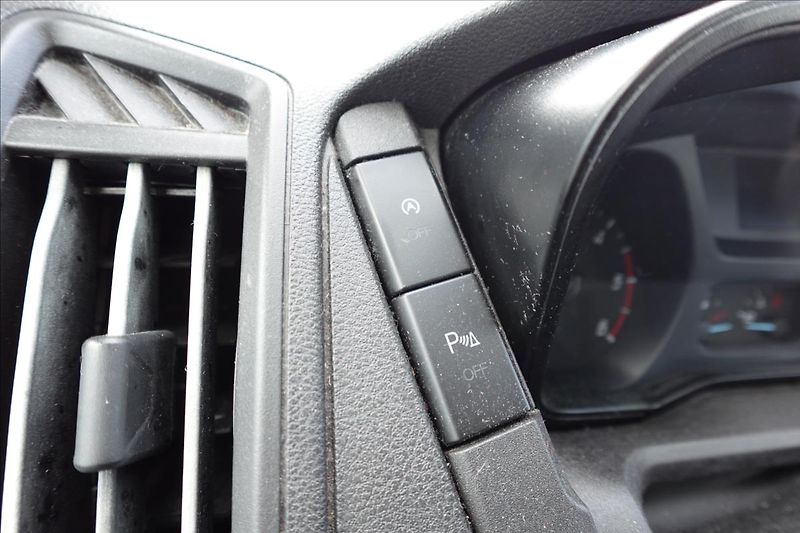 Ford Transit 2,0 TDCi  L3H2 9MÍST KLIMA - fotka 31 z 37
