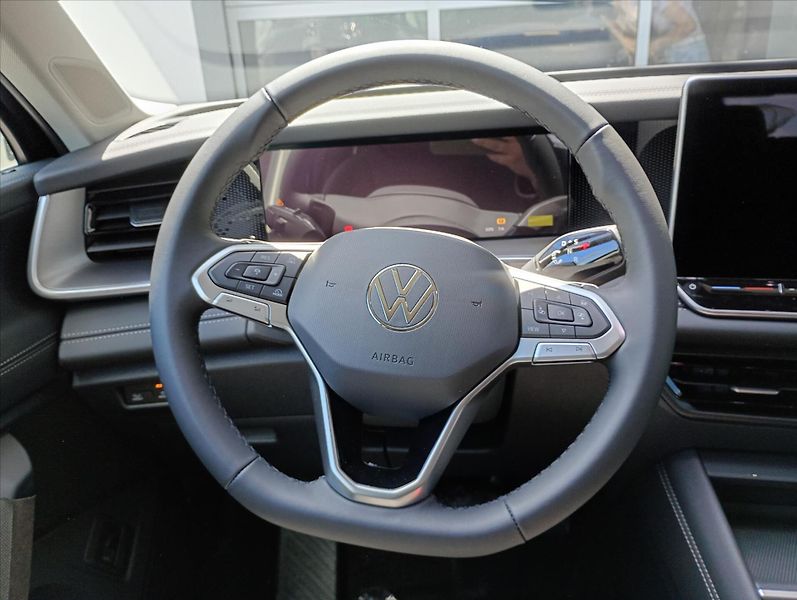 Volkswagen Tayron (2025) 1,5 eTSI 110 kW mHEV  People - fotka 14 z 17