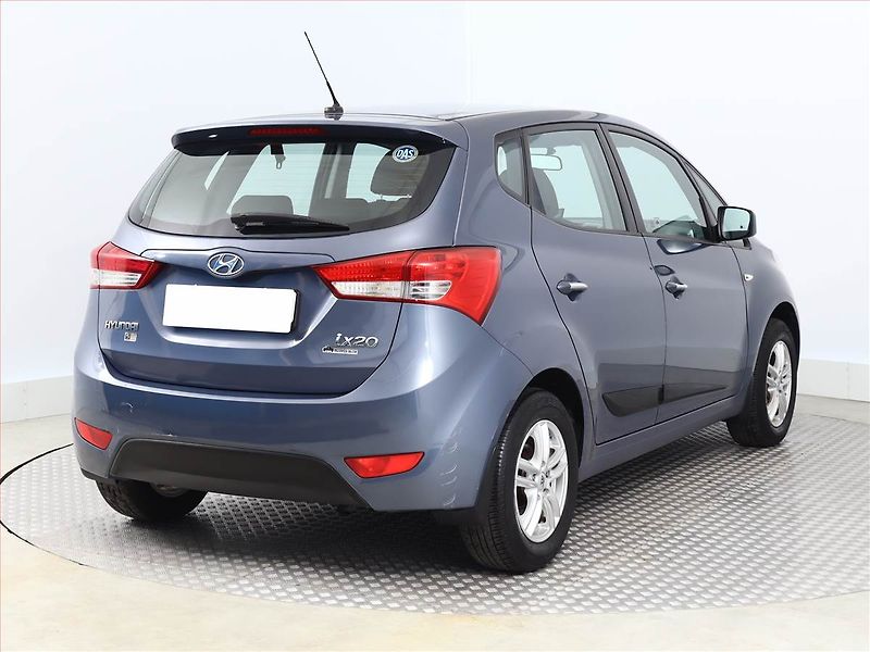 Hyundai ix20 (2012) 1.4 CVVT, ČR,1.maj - fotka 5 z 12