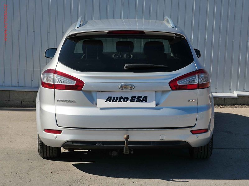 Ford Mondeo (2010) 2.0 TDCI, AT, navi, xenon - fotka 5 z 21