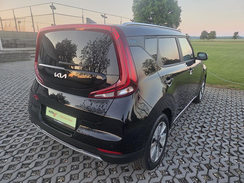 Kia e-Soul (2022) 64 kWh SoH 97,3%,Vision,DPH - fotka 6 z 41