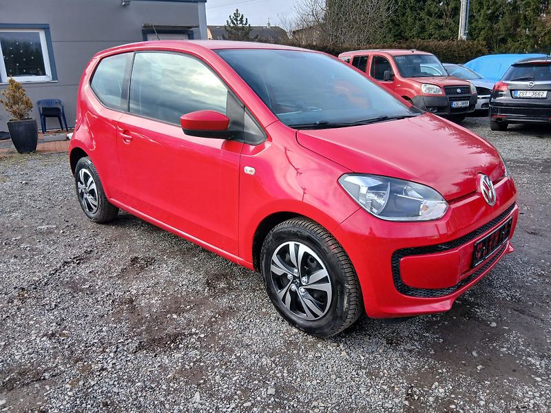 Volkswagen up! 1.0, 44 kW - fotka 6 z 33