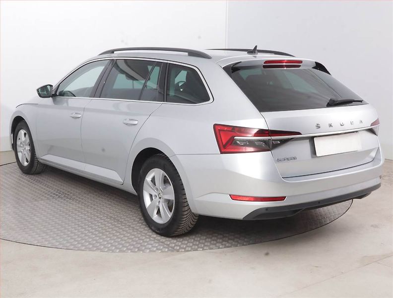 Škoda Superb (2021) Ambition 2.0 TDI - fotka 4 z 17