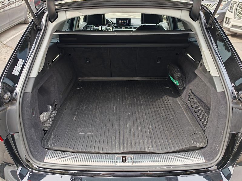 Audi A4 Avant (2021) 40 TDI quattro  - fotka 19 z 25