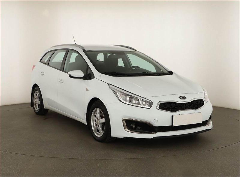 Kia Ceed (2012) 1.4 CRDi, nová STK - fotografie inzerátu