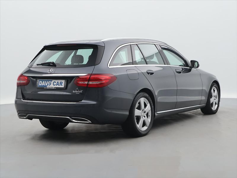 Mercedes-Benz Třídy C 1,6 CDI 100 kW Tažné Aut.Klima - fotka 7 z 32