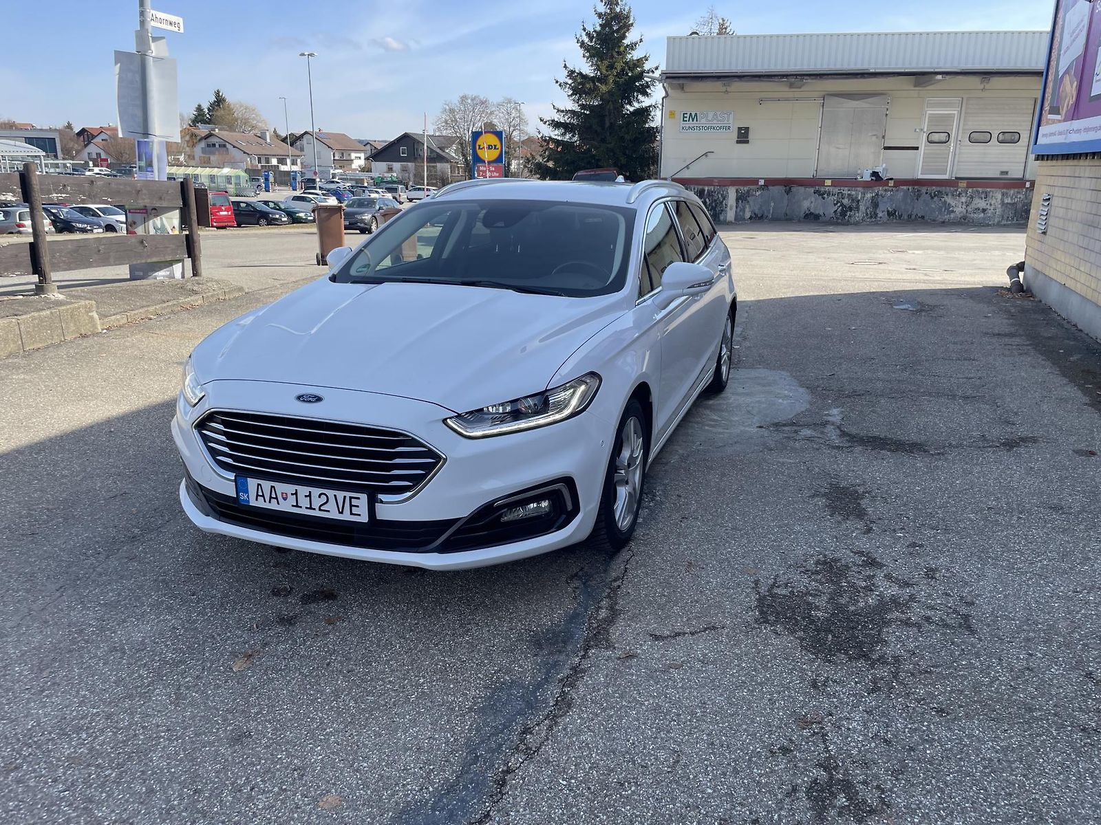 Ford Mondeo Titanium 8AT 2.0 EcoBlue -Full