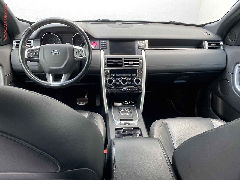 Land Rover Discovery Sport (2017) 2.0 TD4 4x4, AT, bixen, panor - fotka 8 z 21