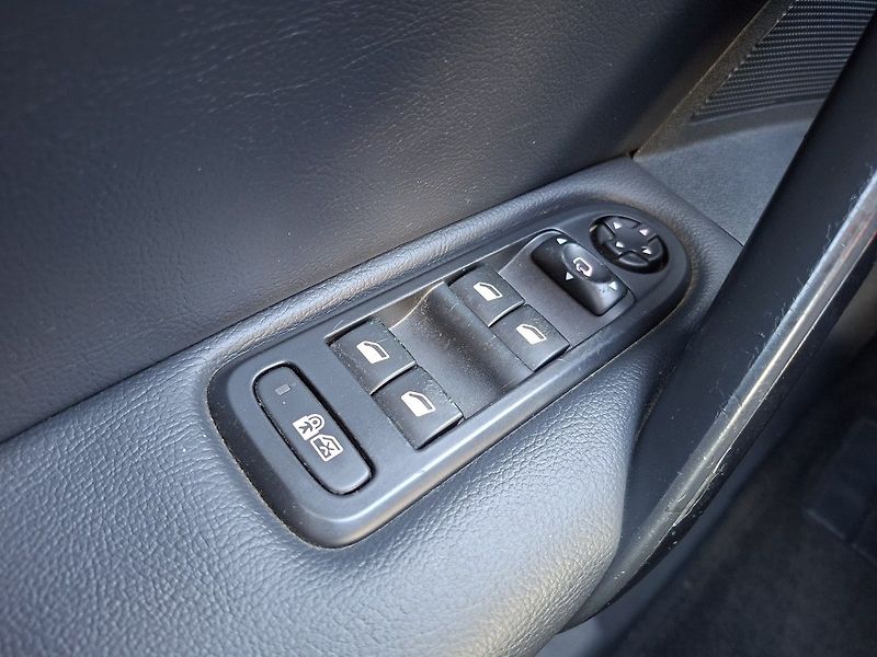 Peugeot 508 SW ALLURE 2,0 HDI AUT6 - fotka 27 z 27