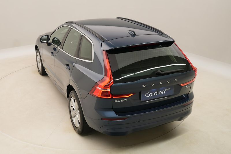 Volvo XC60 B5 AWD CORE AUT CZ - fotka 17 z 54