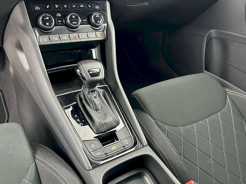Škoda Karoq (2025) DSG 1.5TSI 110kW SportLine - fotka 21 z 32