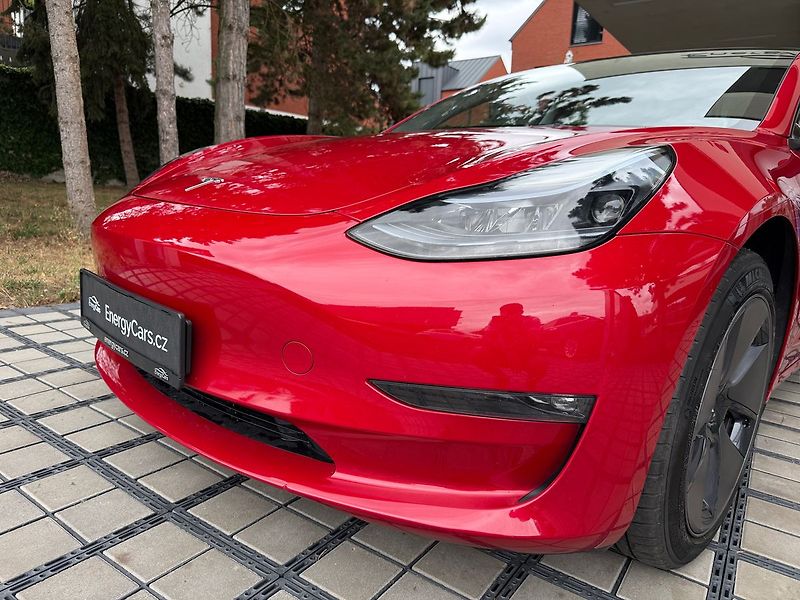 Tesla Model 3 Long Range AWD - fotka 5 z 40