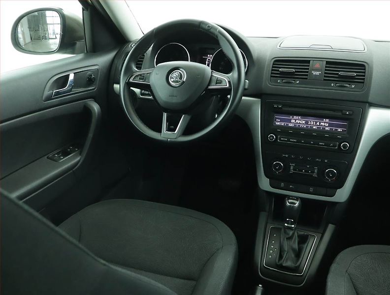 Škoda Yeti (2014) 1.4 TSI, Automat, Serv.kniha - fotka 7 z 17