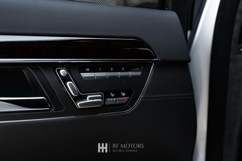 Mercedes-Benz Třídy S (2013) AMG S 63 5.5 V8 Biturbo - fotka 34 z 56