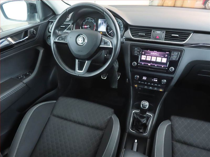 Škoda Rapid (2017) Style 1.0 TSI, Xenony - fotka 7 z 15