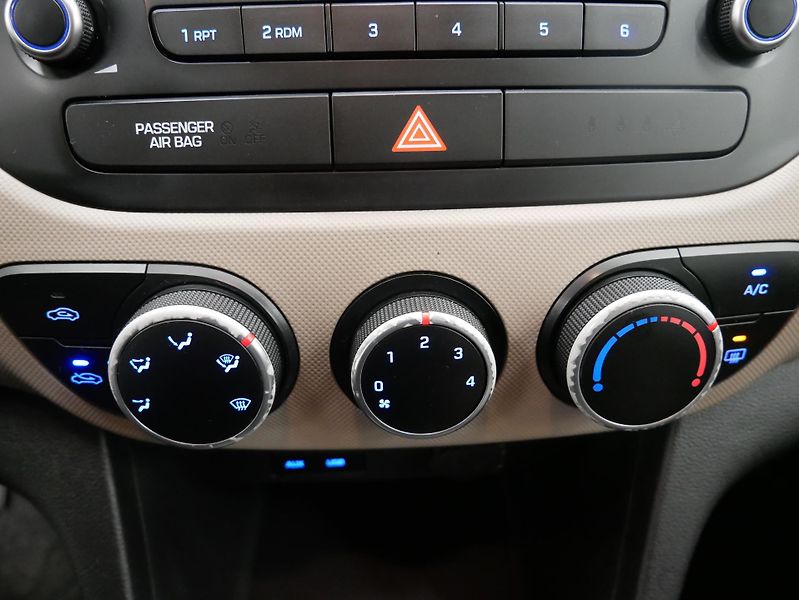 Hyundai i10 - fotka 19 z 22