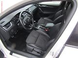 Škoda Octavia (2014) 2.0TDi, ČR, bixen, autoAC - náhled 9