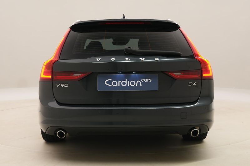 Volvo V90 D4 MOMENTUM AUT  - fotka 11 z 39