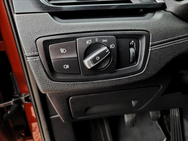 BMW X2 18i ,led,navi,kůže,výhřev - fotka 35 z 47