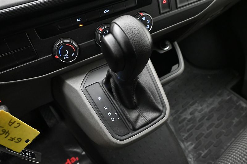 Volkswagen Transporter 2,0 TDI 110 kW DSG Long Záruka - fotka 22 z 29