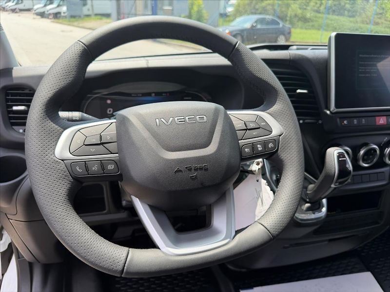 Iveco Daily 3,0   35s18 - fotka 18 z 28